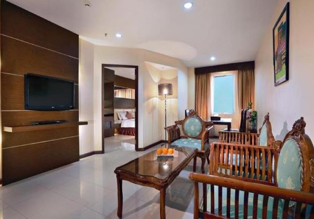 Aston Karimun City Hotel Tanjung Balai Karimun Exterior photo